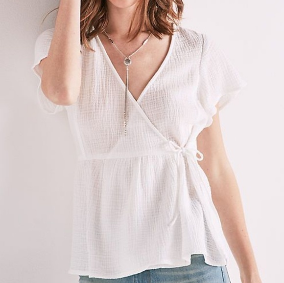 Lucky Brand Tops - *Sold*NWT🍀Lucky Brand Cold Shoulder Wrap Top Sz S